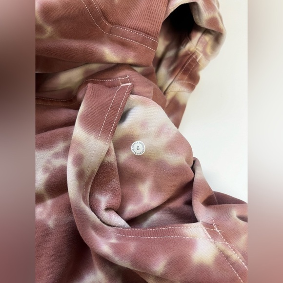 Lululemon  All Yours Hoodie
Algae Green size XS (2020) - Picture 8 of 9